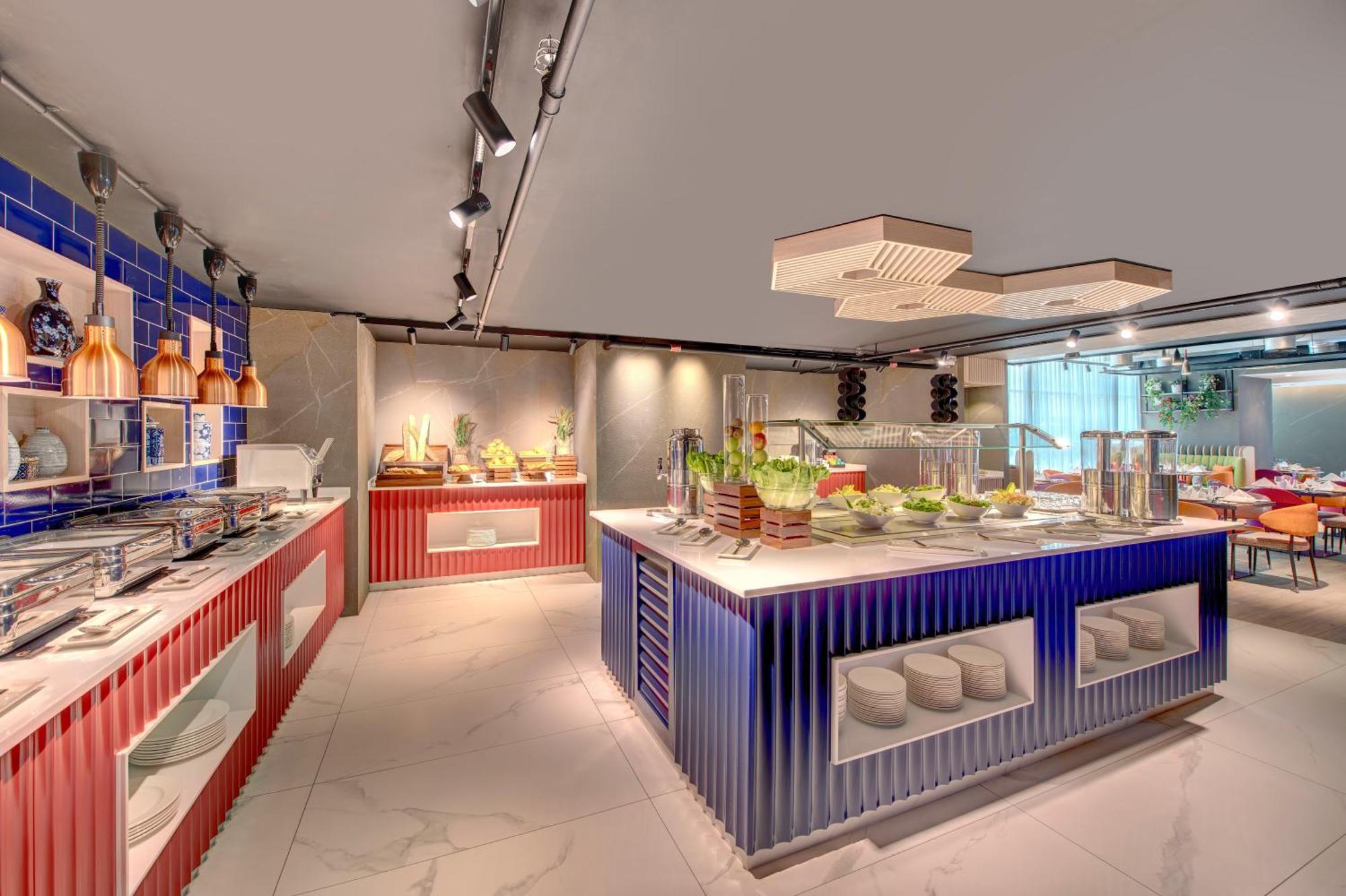 La Quinta By Wyndham Abu Dhabi Al Wahda Ξενοδοχείο Εξωτερικό φωτογραφία